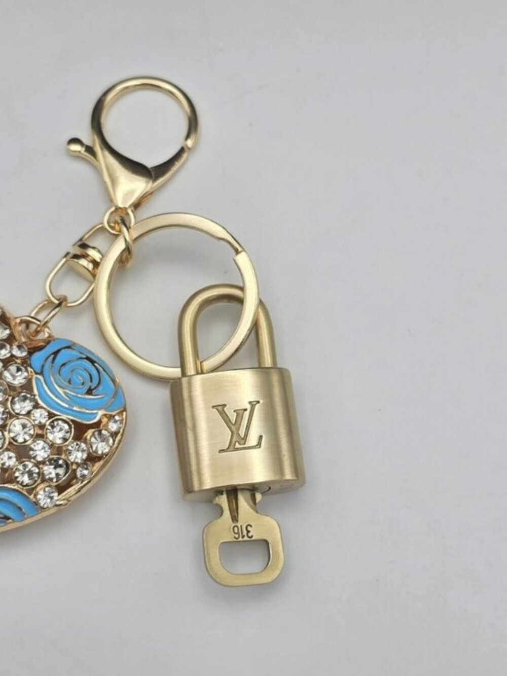 LV Gold Padlock 🔑 Authentic Louis Vuitton Charm + Unbranded Heart Keychain - Picture 9 of 10